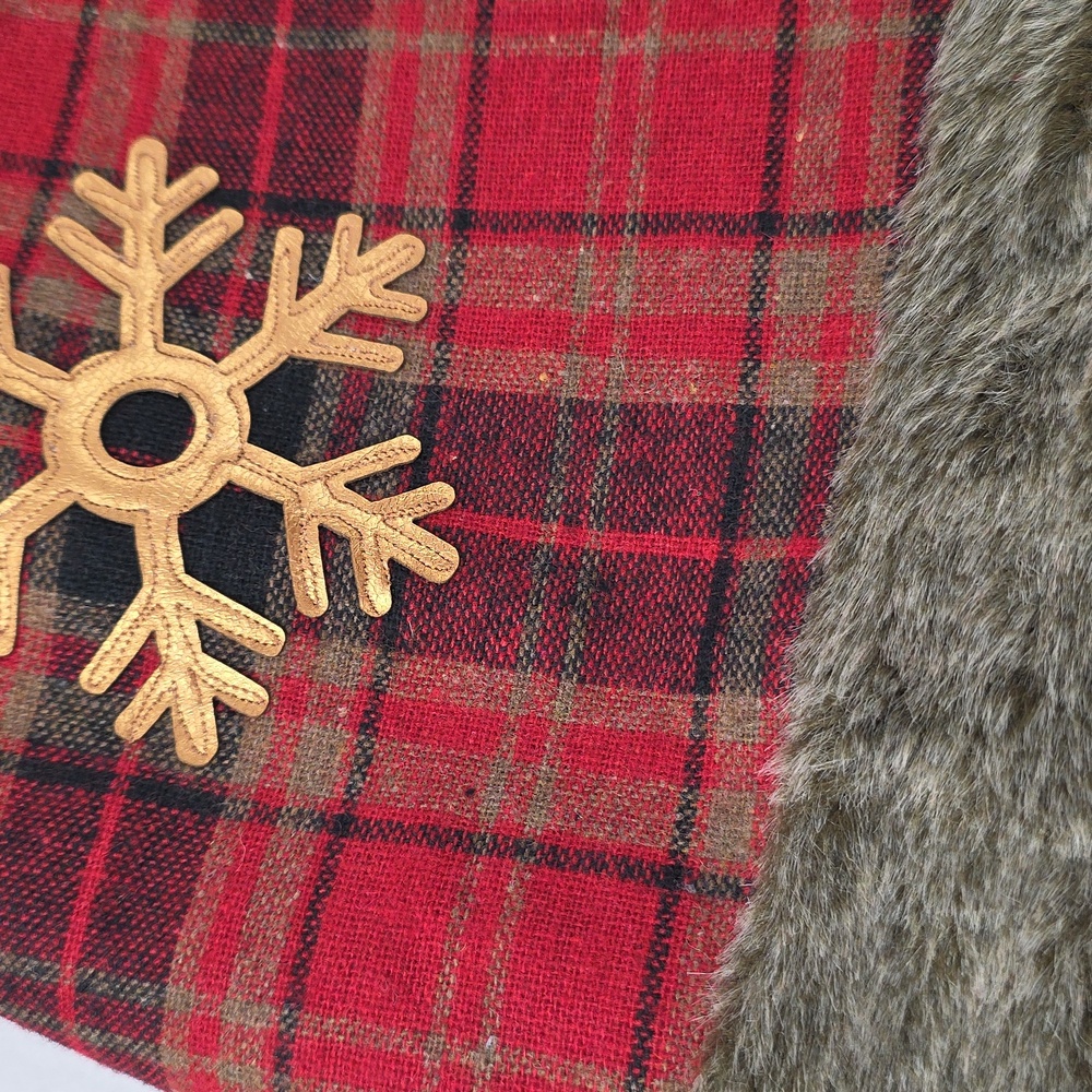Plaid Snowflake Fur Trimmed Tree Collar Home Accent - Picture 5 of 8